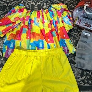 Shein curves colorful, short outfit set size 2 XL new